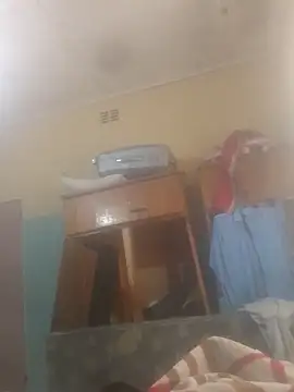 Snapshot of Mrhugeblack chatting on September 19, 9:42 am Mrhugeblack online show from September 19, 9:42 am