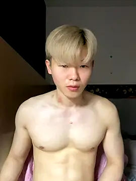 Snapshot of zachlee_69 chatting on October 21, 9:56 am zachlee 69 online show from October 21, 9:56 am