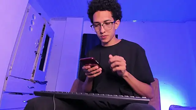 Cj davis  online show from March 24, 4:06 am