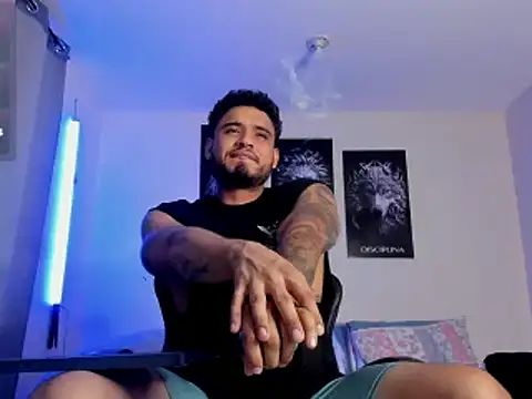 Snapshot of Austin_torres_ chatting on October 20, 2:48 am Austin torres online show from October 20, 2:48 am