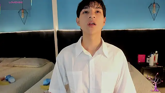 AleAurarashi online show from September 15, 11:33 am