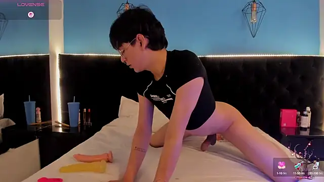 AleAurarashi online show from September 25, 3:05 am