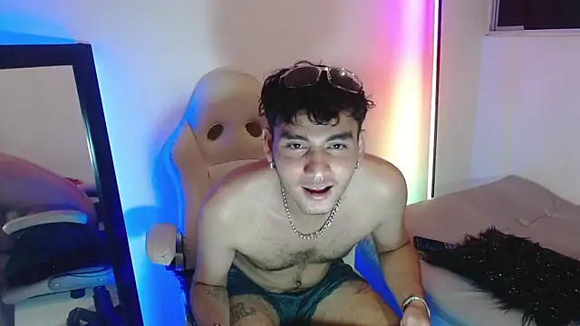 Valentin peach online show from September 20, 1:49 am