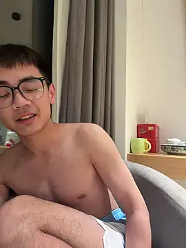 XTTX49 online show from April 4, 5:32 pm