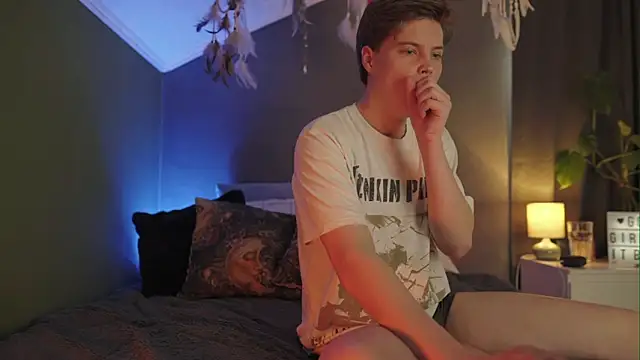 RusBradPitt online show from March 16, 10:08 am