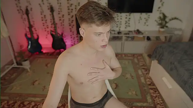 RusBradPitt online show from December 1, 1:03 pm