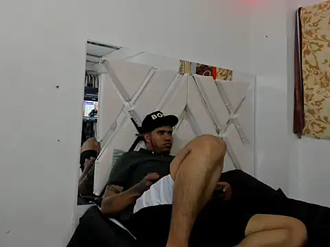 klever haston online show from December 2, 11:21 pm