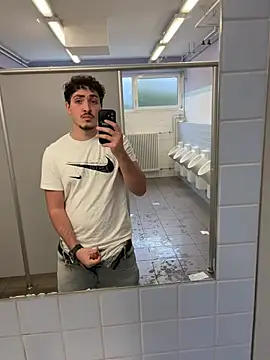 amo660 online show from February 12, 1:28 pm