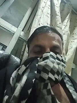 vardh033 online show from December 20, 4:58 pm