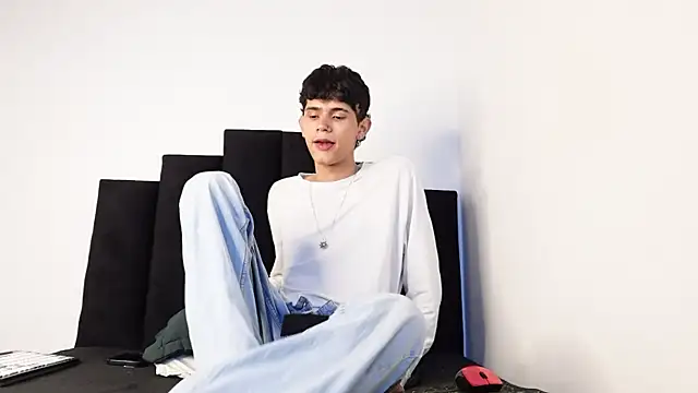 alexmark  online show from October 21, 1:47 pm