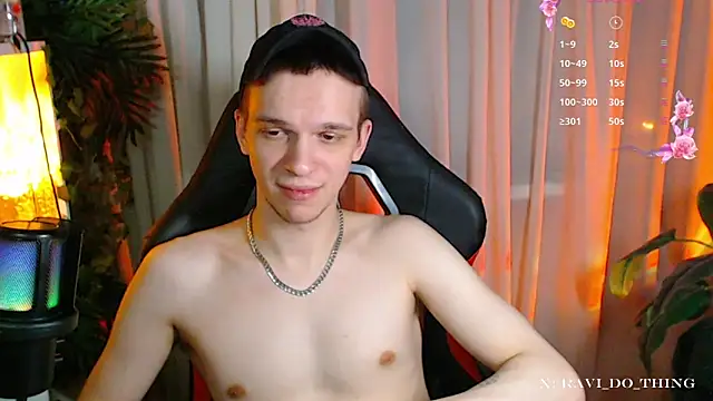 frozen boy online show from November 12, 3:18 pm