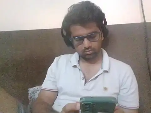 Snapshot of GOJO_1 chatting on October 12, 6:51 am GOJO 1 online show from October 12, 6:51 am