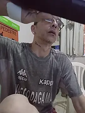 dinho carioca online show from April 6, 11:44 am