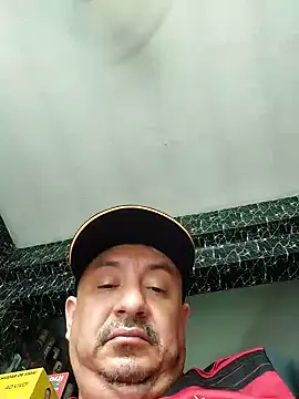 andrerj22 online show from October 29, 4:32 pm