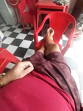 andrerj22 online show from October 31, 6:11 pm