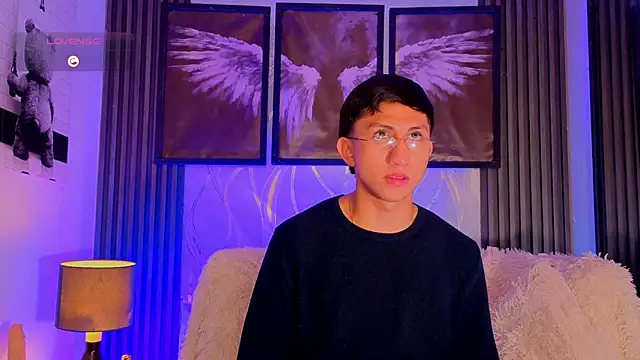 oliver mr  online show from March 27, 7:37 pm