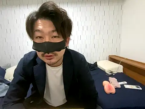 Arista 09 online show from October 2, 1:15 pm