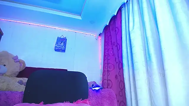 SemerHott online show from April 19, 6:10 pm