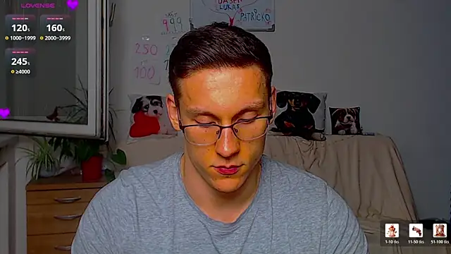 ZeinMiracles online show from April 11, 9:51 pm