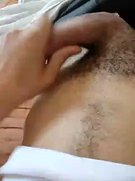 Snapshot of hamza_2005_ chatting on September 16, 2:40 pm hamza 2005 online show from September 16, 2:40 pm