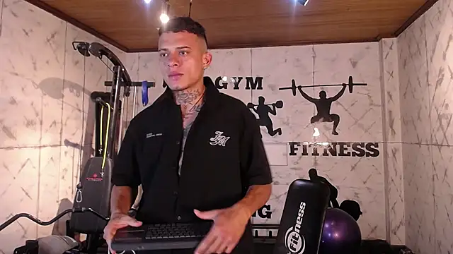 MrJustin  online show from November 15, 9:06 pm