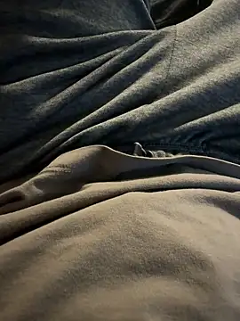 juniorl1 online show from December 18, 5:31 pm