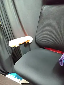 chocolate alone online show from October 9, 10:09 am