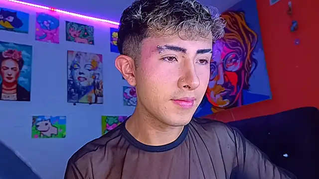 NoahXitrux online show from September 13, 1:06 am