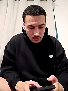 Jadriel23 online show from October 19, 4:39 am