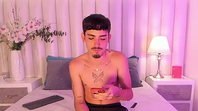 NikoStone  online show from October 7, 4:49 am