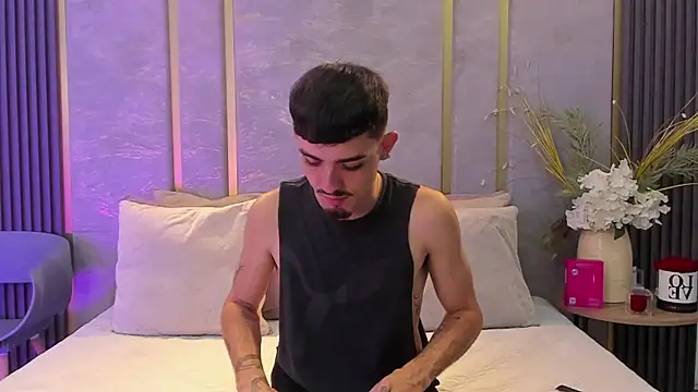 NikoStone  online show from October 12, 4:06 am