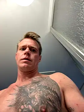 DILFiGuess11 online show from October 26, 6:43 pm