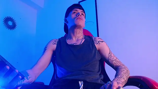 Anhonymus  online show from October 2, 3:32 am