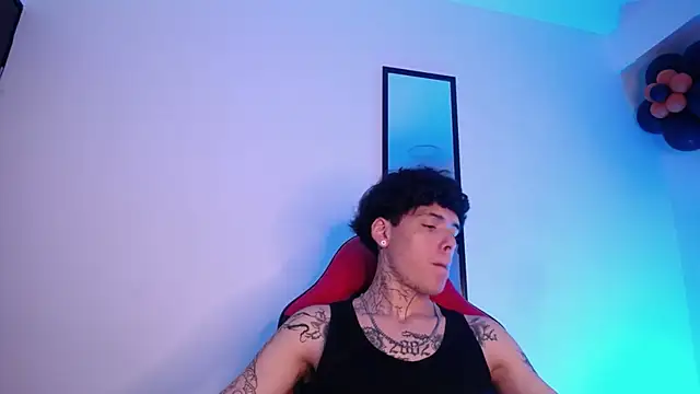 Anhonymus  online show from October 26, 4:03 am