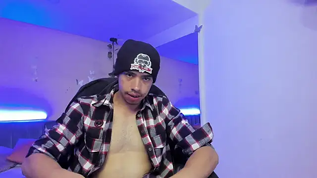 Muscle Scott online show from December 20, 12:56 pm