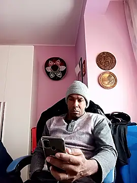 estrogeni online show from January 12, 10:19 am