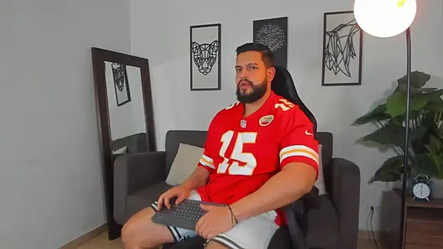 Justin kingX7 online show from April 5, 4:20 am