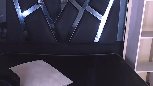 aston xvera online show from January 10, 2:10 pm