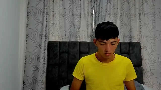 Maikol Ortiz online show from December 17, 12:23 pm