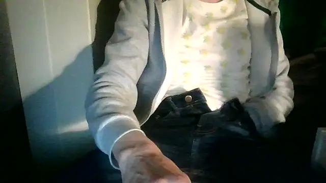 Snapshot of juju78jujuu chatting on October 13, 5:52 pm juju78jujuu online show from October 13, 5:52 pm