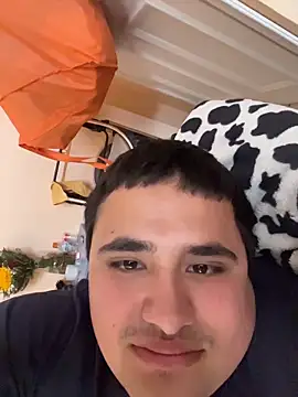 whitsblack online show from December 20, 8:49 pm