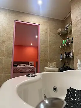 Snapshot of ruberofre chatting on September 13, 1:28 am ruberofre online show from September 13, 1:28 am