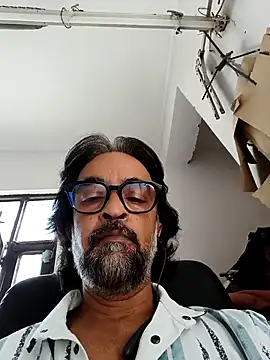 Snapshot of malhotra21 chatting on September 27, 9:07 am malhotra21 online show from September 27, 9:07 am