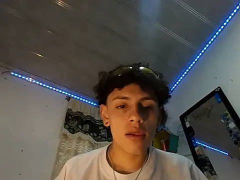 Axel rousex online show from September 26, 9:45 pm