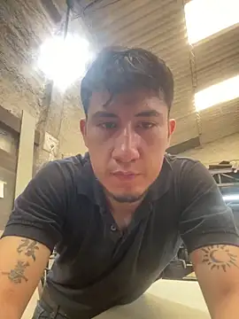 True Di online show from December 20, 2:46 pm