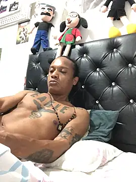 elpeluchenegroxxx3 online show from March 7, 2:42 am