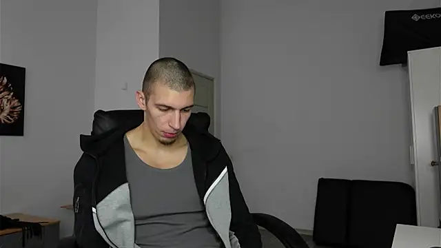 Ryan Dozer online show from October 26, 8:38 am