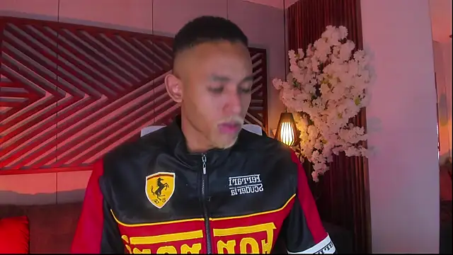 B Wild online show from October 4, 4:39 am