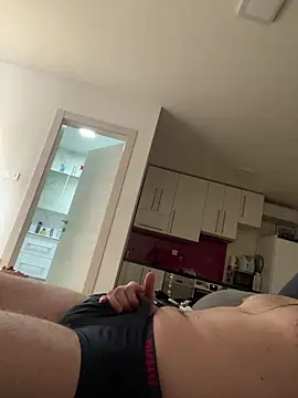 royalez5t online show from April 10, 4:52 am