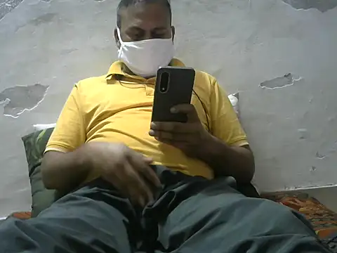 Famit025 online show from February 20, 6:10 pm